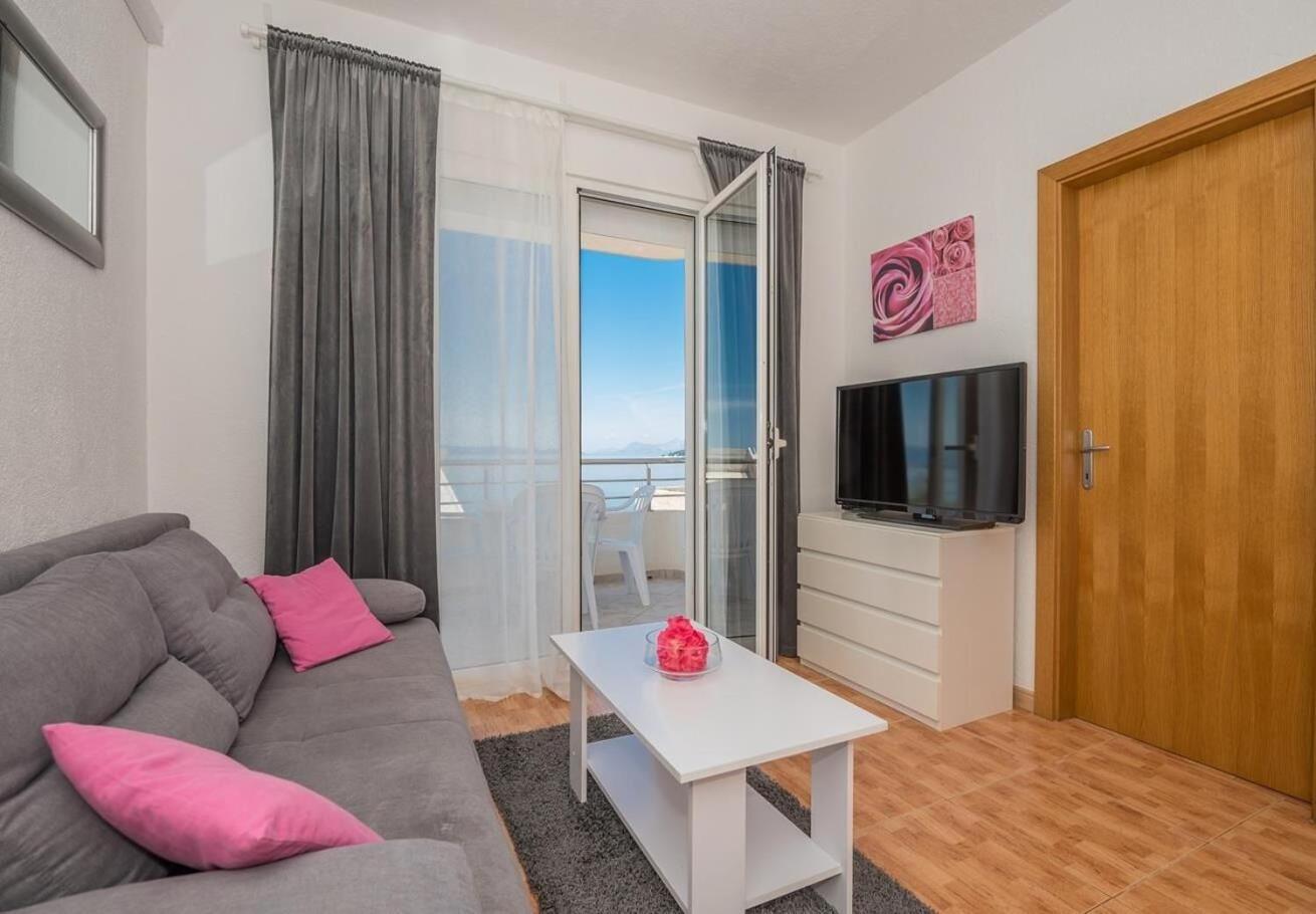Apartments Ivi - 100 M From Pebble Beach دراسنيتش المظهر الخارجي الصورة