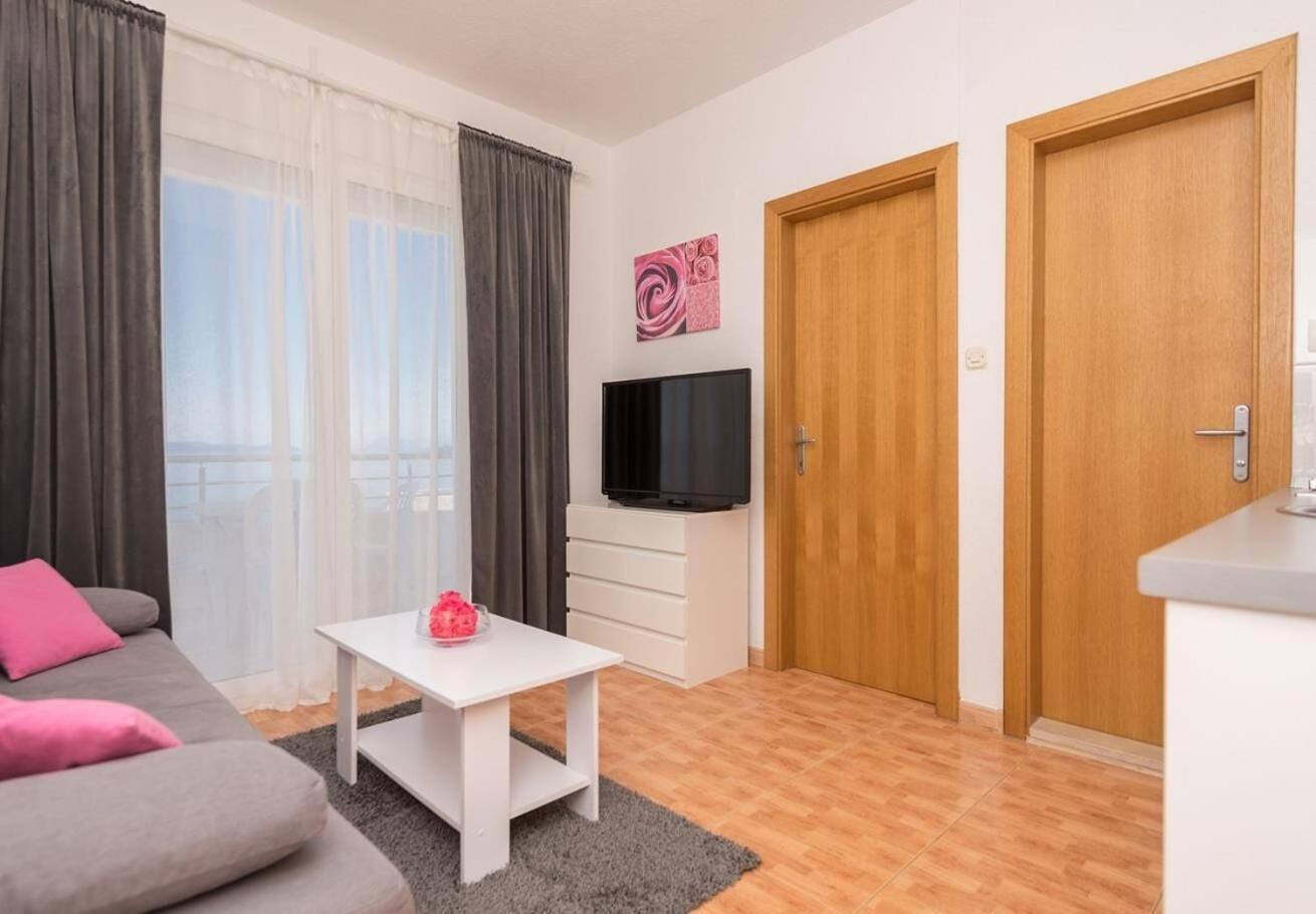 Apartments Ivi - 100 M From Pebble Beach دراسنيتش المظهر الخارجي الصورة