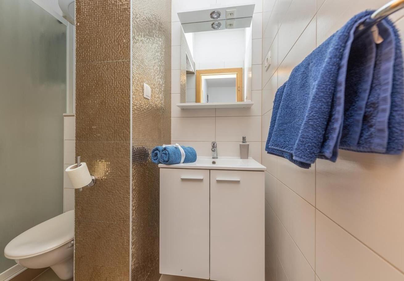 Apartments Ivi - 100 M From Pebble Beach دراسنيتش المظهر الخارجي الصورة
